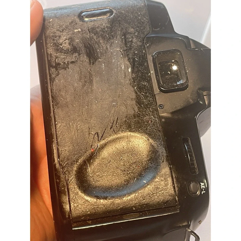 Nikon F70 SLR Film Camera Body Only ( Untested) (read)